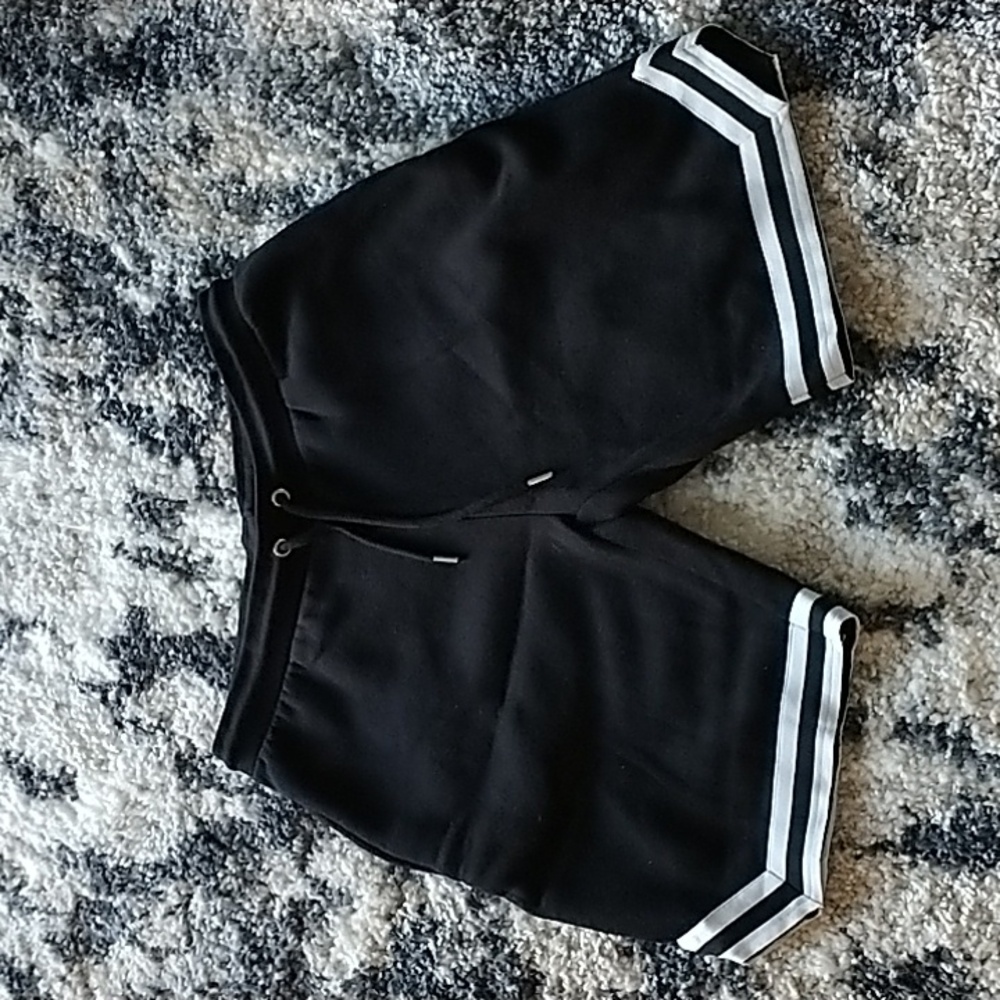 boohooMan Black Shorts Size Large